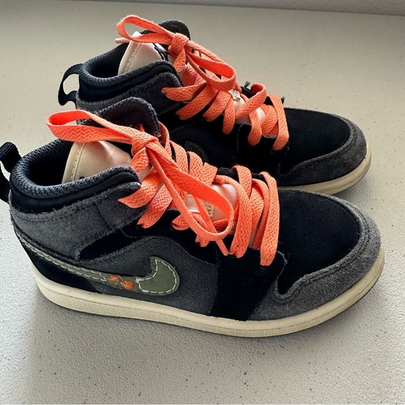 Jordan
Mid Sneakers boys - Picture 1 of 8